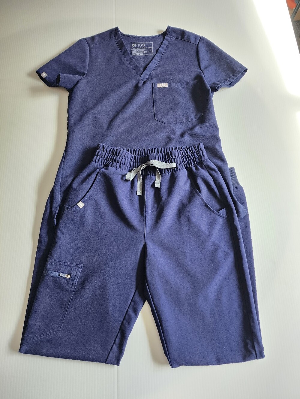 Figs XXS Navy Set - Catarina & HW Zamora - EUC